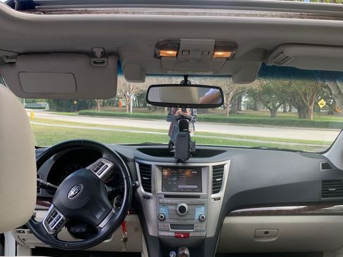 Used 2014 Subaru Legacy 2.5i Limited image 9