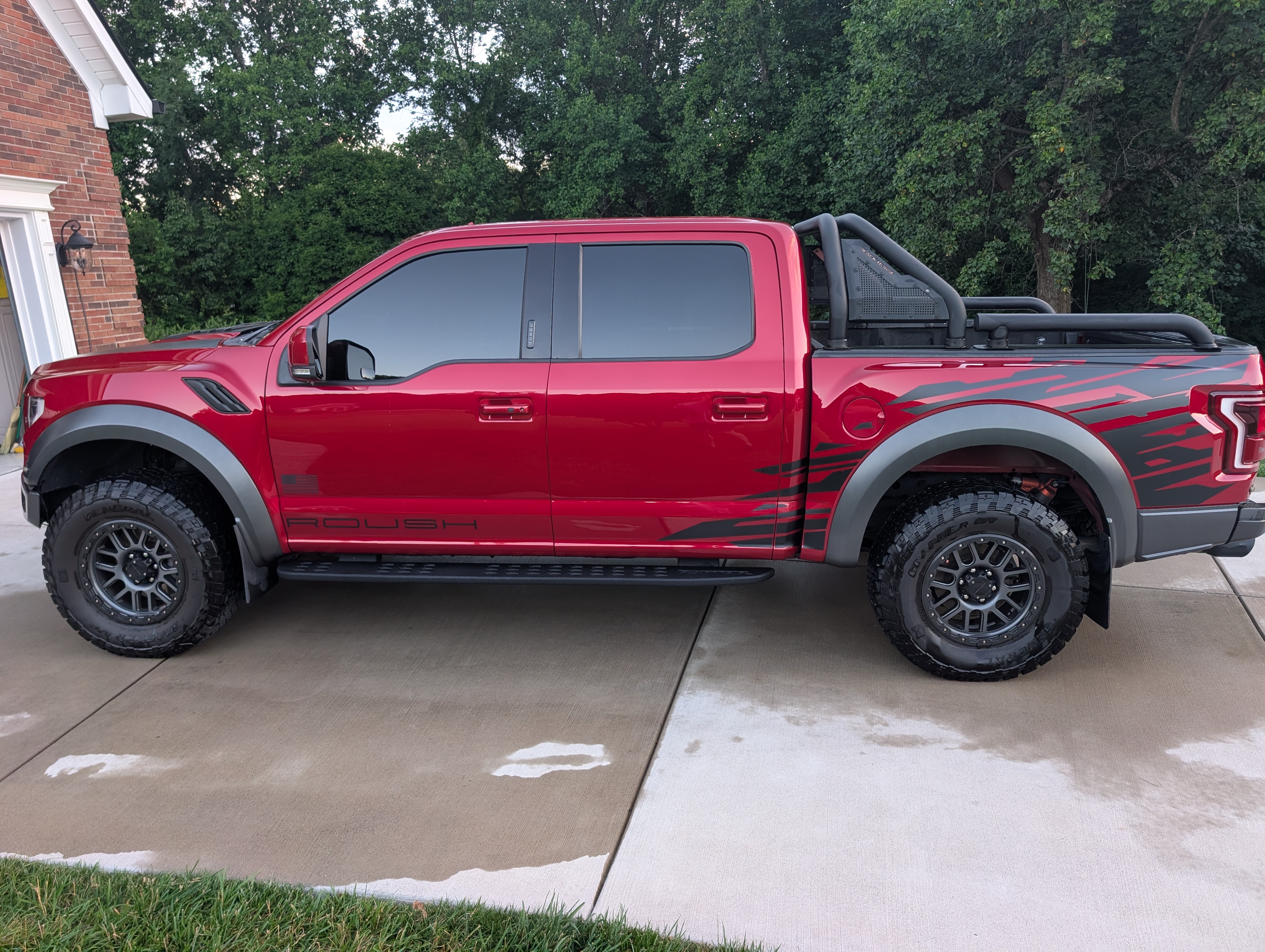 Used 2020 Ford F150 Raptor w/ Equipment Group 802A Luxury AWD/4WD image 11