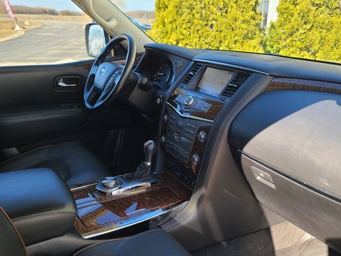 Used 2020 Nissan Armada SL w/ Premium Package image 21