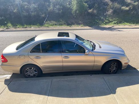 Used 2003 Mercedes-Benz E 320 Sedan image 4
