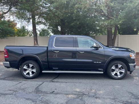 Used 2019 RAM 1500 Laramie AWD/4WD image 6