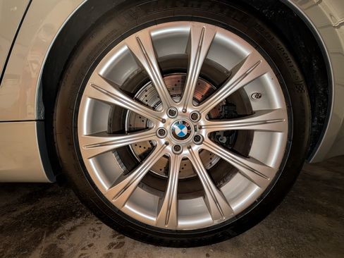 Used 2008 BMW M5 image 26