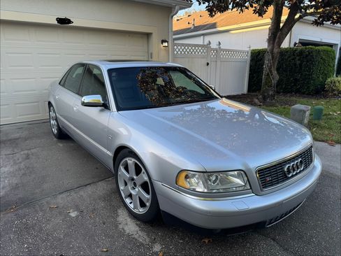 Used 2002 Audi S8 image 8