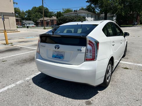Used 2012 Toyota Prius Two FWD image 8
