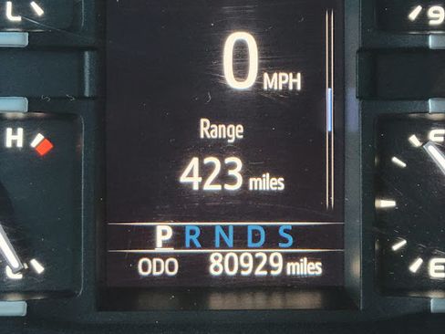 Used 2018 Toyota Tundra SR5 w/ TRD Off Road Package image 33