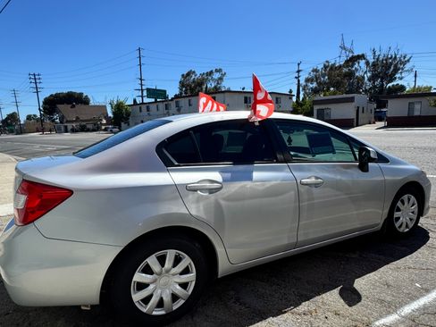 Used 2012 Honda Civic LX image 8