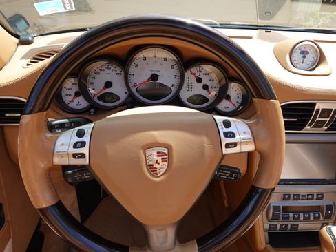 Used 2007 Porsche 911 Carrera 4S image 16