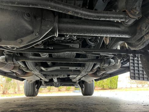 Used 2010 Mercedes-Benz G 550 image 31