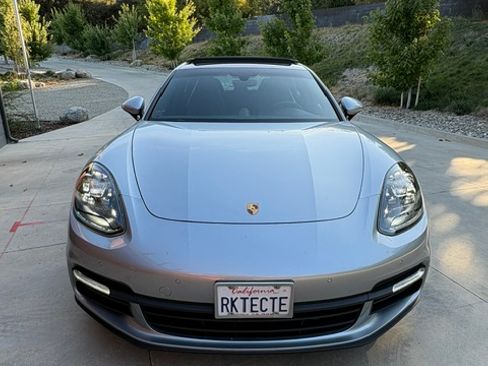 Used 2018 Porsche Panamera image 5