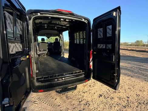Used 2020 Ford Transit 250 Medium Roof image 15