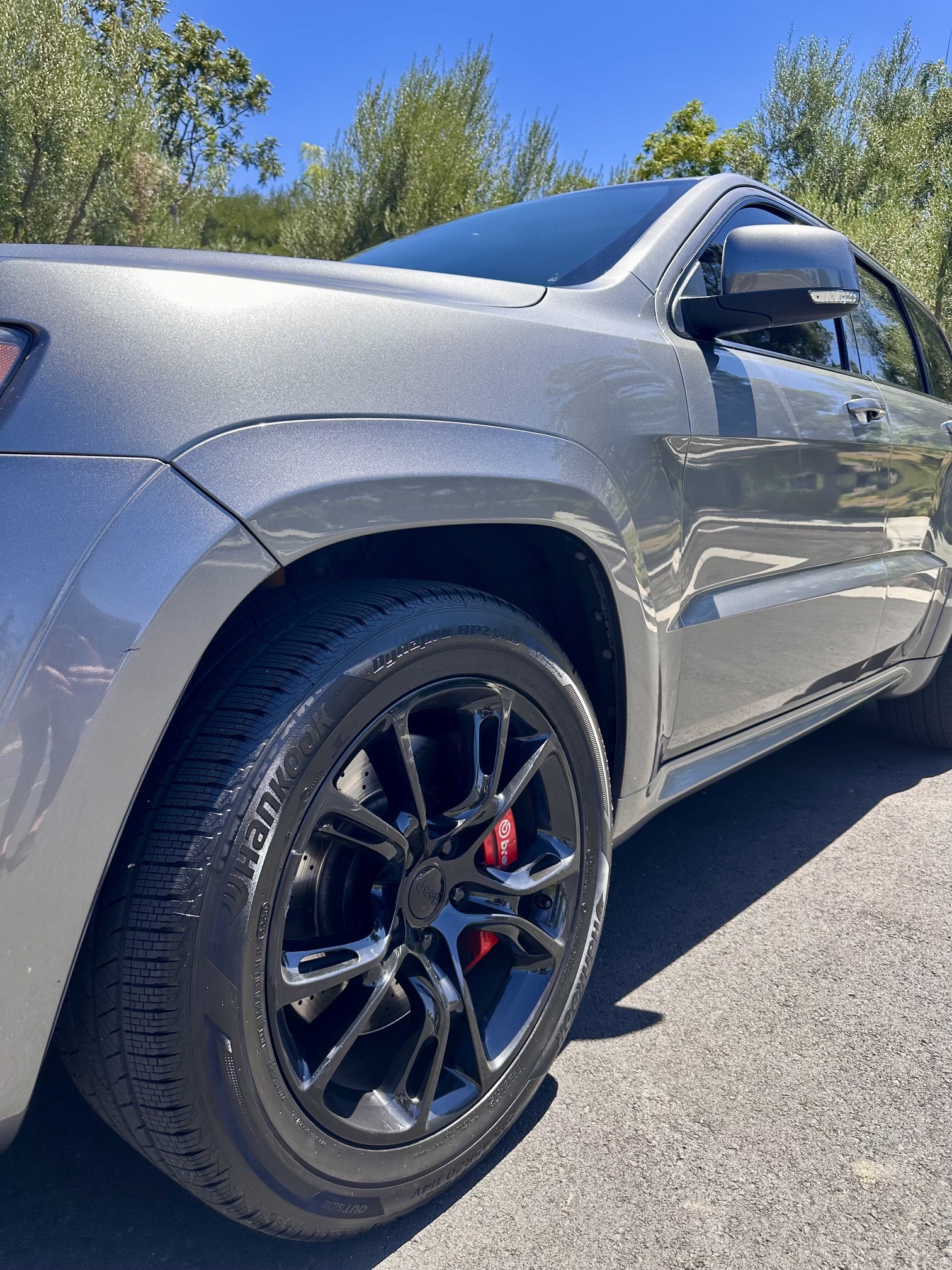 Used 2012 Jeep Grand Cherokee SRT8 w/ Luxury Group II AWD/4WD image 11
