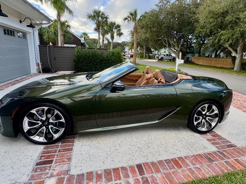 Used 2023 Lexus LC 500 Convertible image 1