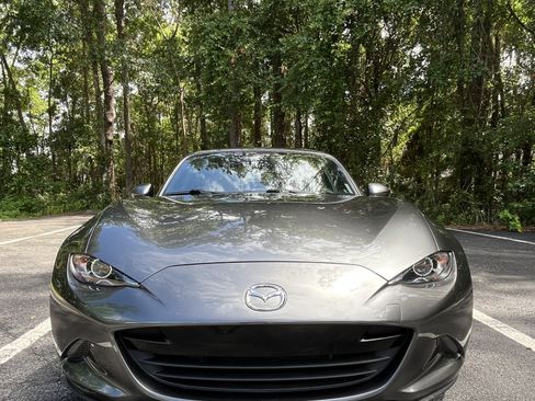 Used 2020 MAZDA MX-5 Miata RF Grand Touring RWD image 4