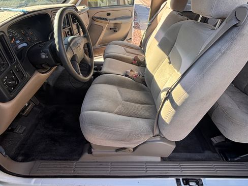 Used 2004 Chevrolet Silverado 1500 W/T image 19