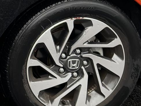 Used 2017 Honda Civic EX image 22