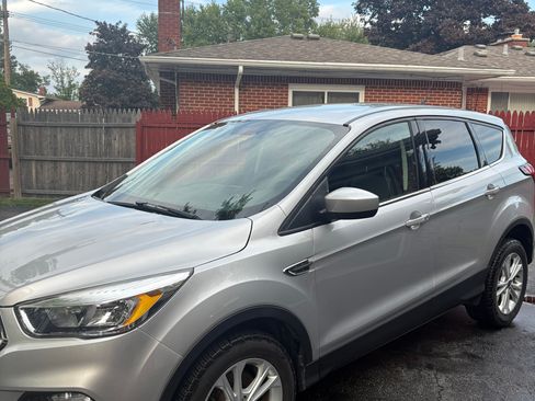 Used 2019 Ford Escape SE AWD/4WD image 1