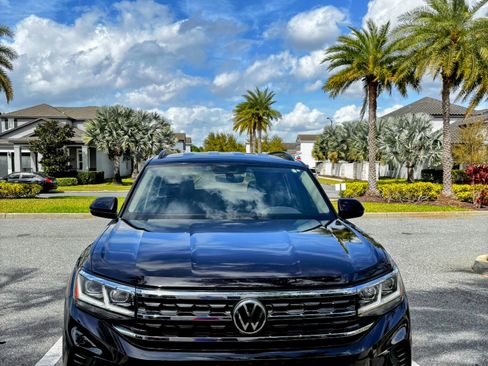 Used 2021 Volkswagen Atlas S image 2