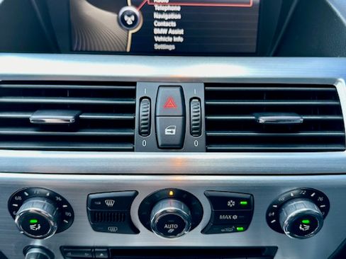 Used 2010 BMW 650i Coupe image 15