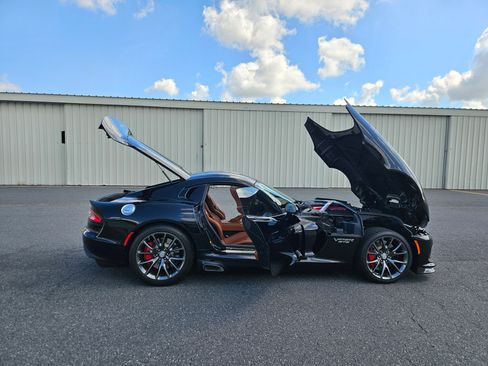Used 2014 SRT Viper GTS w/ GTS Laguna Interior Package image 18