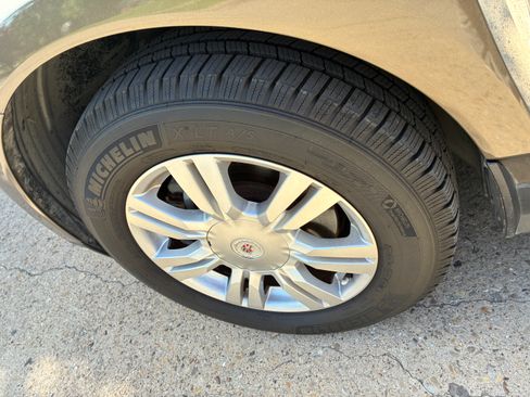 Used 2014 Cadillac SRX Luxury FWD image 19