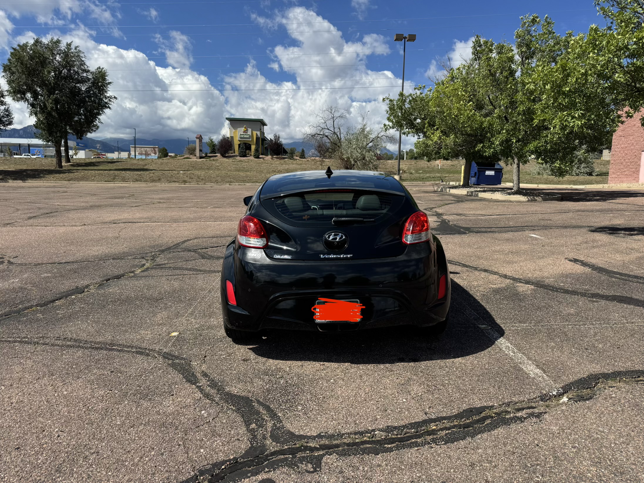 Used 2013 Hyundai Veloster w/ Style Pkg FWD image 4