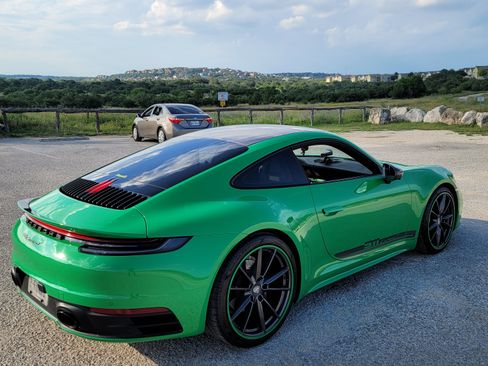 Used 2023 Porsche 911 Carrera T RWD image 9