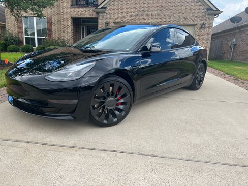 Used 2022 Tesla Model 3 Performance image 1