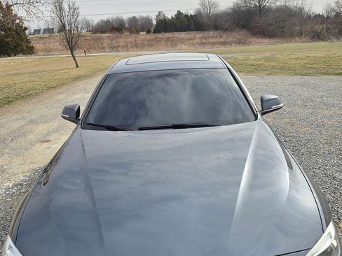 Used 2018 BMW 320i xDrive 320i xDrive Sedan 4D w/ Convenience Package image 4