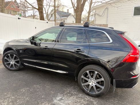 Used 2021 Volvo XC60 T5 Inscription w/ Advanced Package image 9