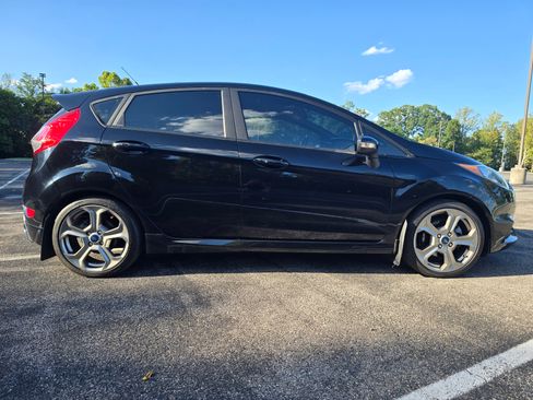 Used 2019 Ford Fiesta ST w/ ST Recaro Package FWD image 4