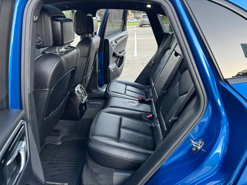 Used 2017 Porsche Macan AWD/4WD image 14