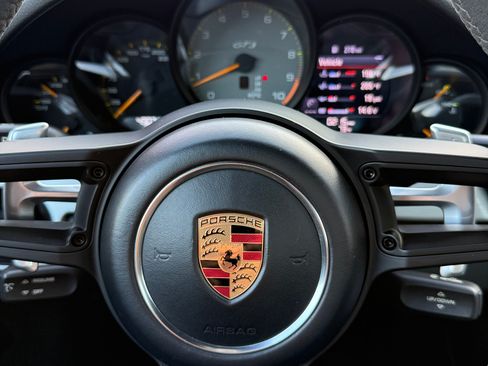 Used 2018 Porsche 911 GT3 image 10