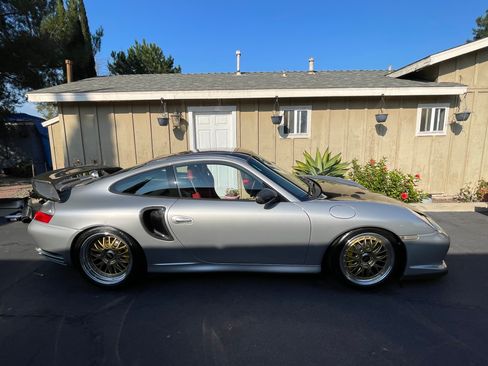 Used 2002 Porsche 911 GT2 image 1