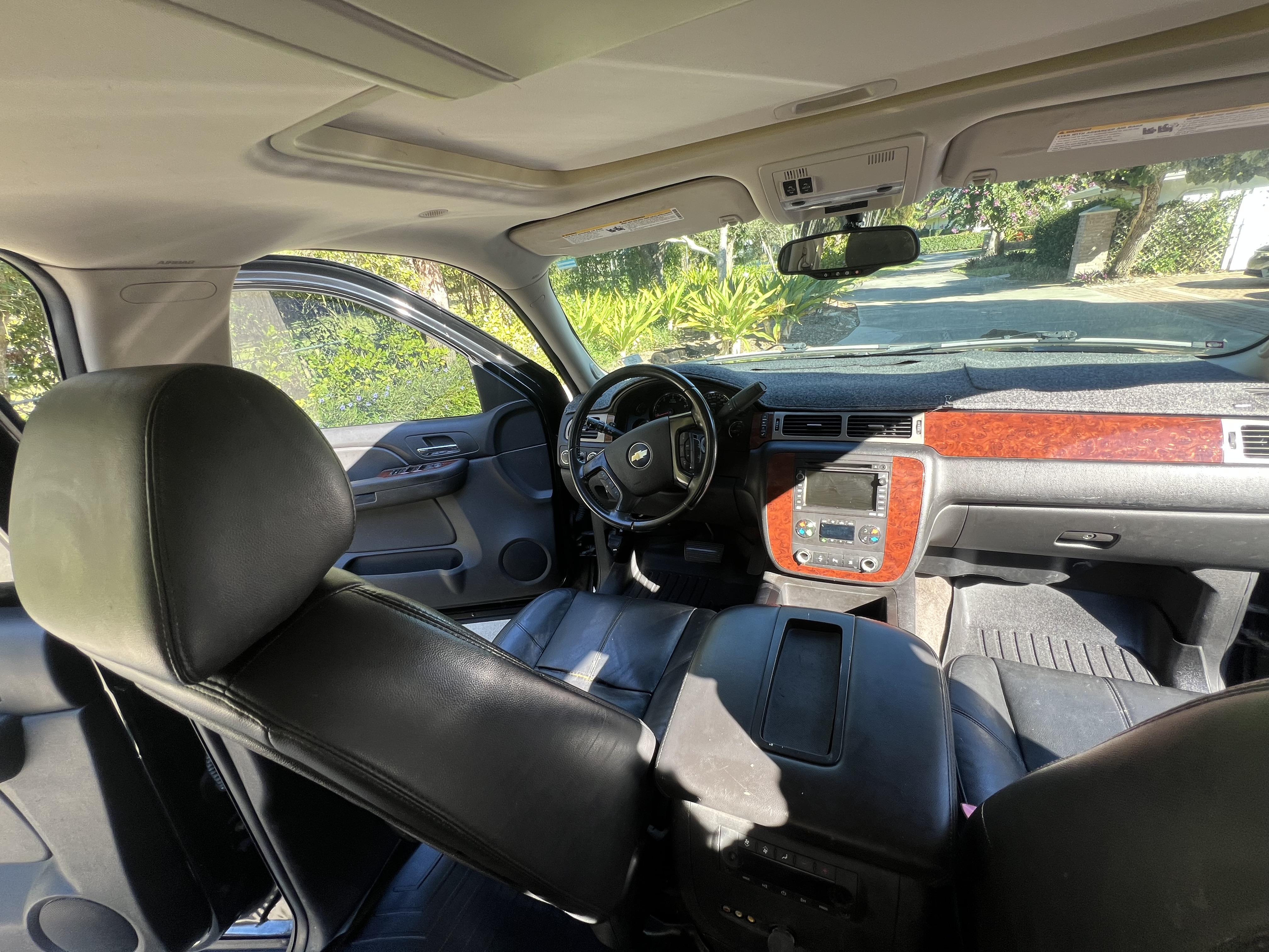 Used 2009 Chevrolet Suburban 2500 LT AWD/4WD image 28