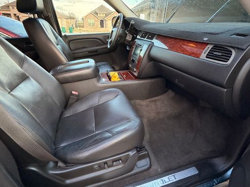 Used 2009 Chevrolet Tahoe LTZ image 9