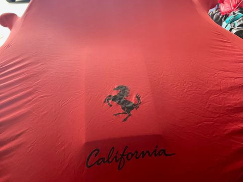 Used 2014 Ferrari California image 15