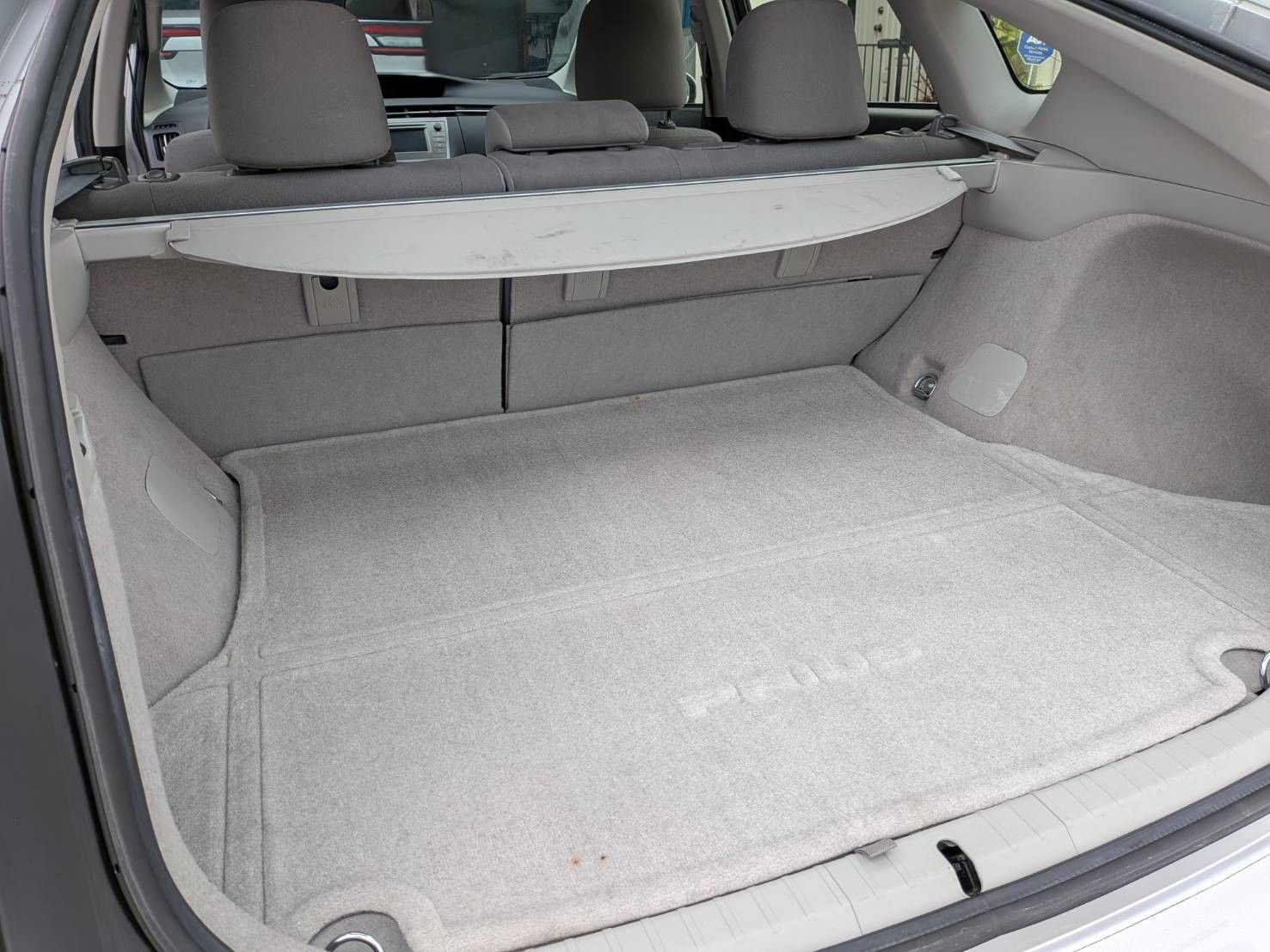 Used 2015 Toyota Prius Two w/ Preferred Accessory Package FWD image 12