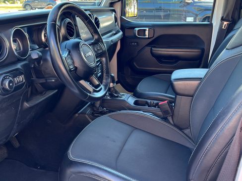Used 2021 Jeep Wrangler Unlimited Sport AWD/4WD image 19