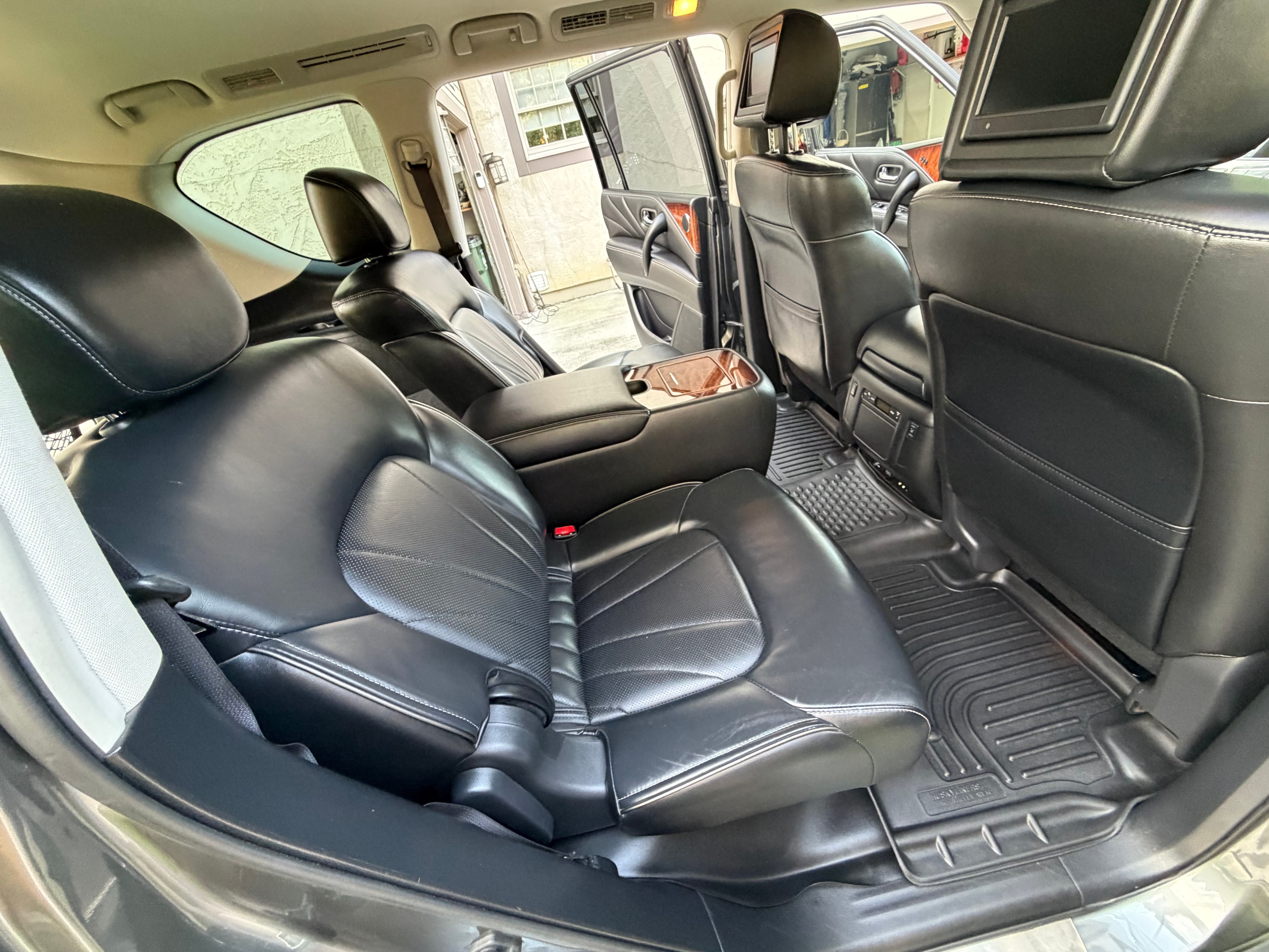 Used 2017 INFINITI QX80 4WD w/ Deluxe Technology Package image 26