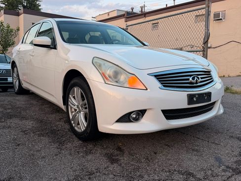 Used 2011 INFINITI G25 x w/ Moonroof Pkg AWD/4WD image 4