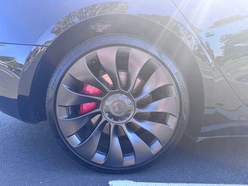 Used 2023 Tesla Model 3 Performance image 13