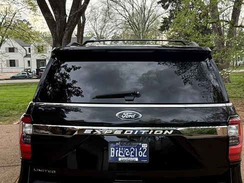 Used 2018 Ford Expedition Limited w/ Equipment Group 301A image 5