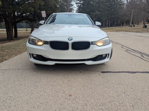 Used 2013 BMW 328i xDrive 328i xDrive Sedan 4D image 2