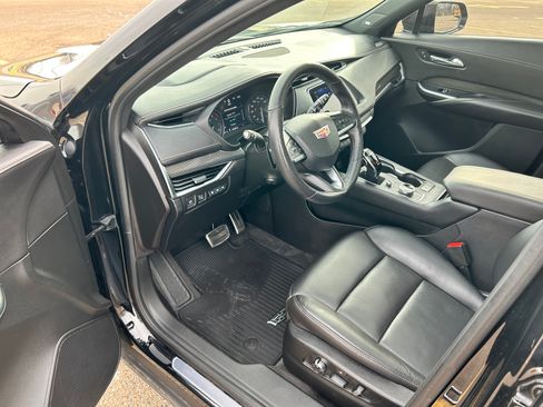 Used 2020 Cadillac XT4 Sport image 23