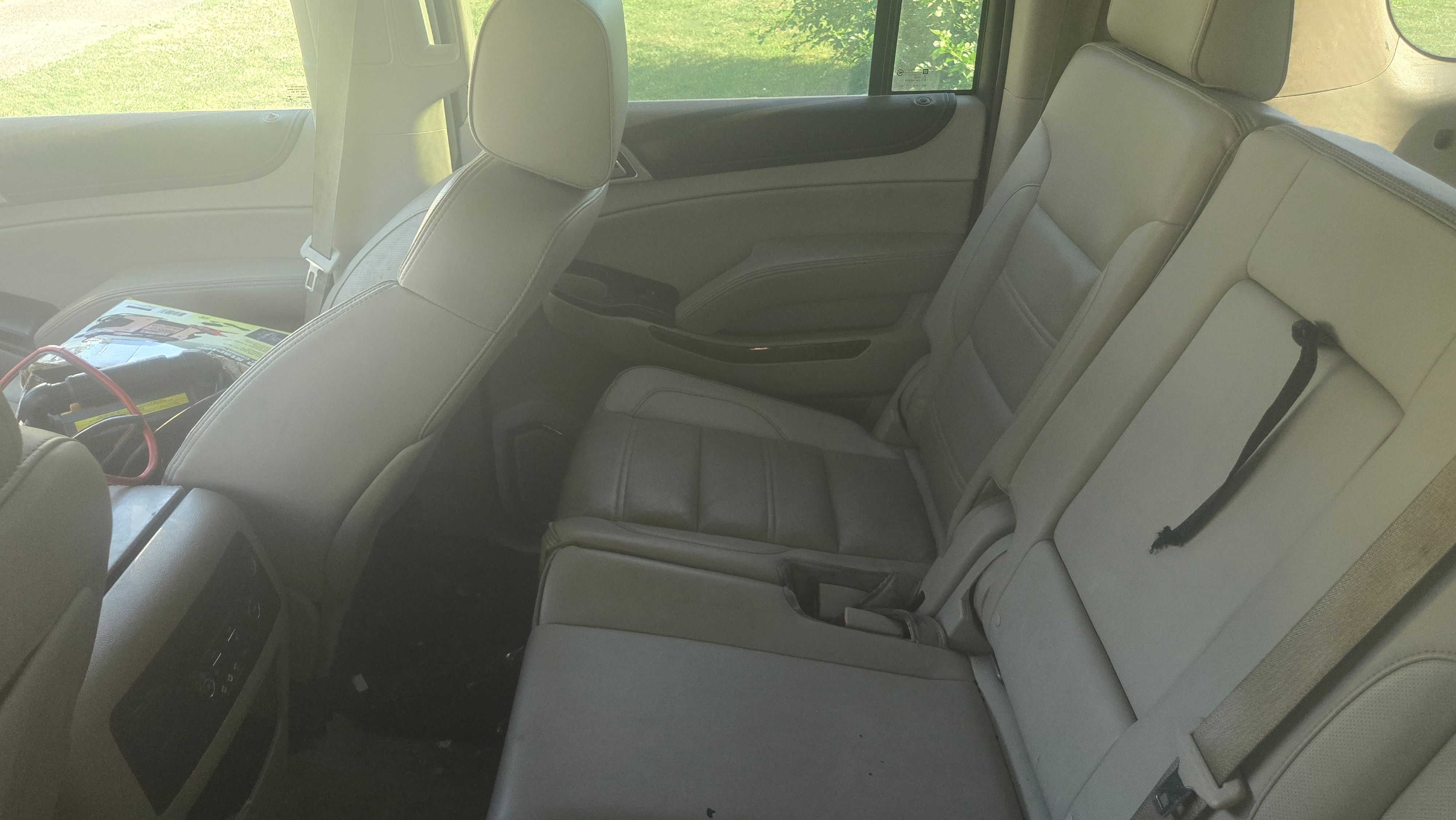 Used 2015 GMC Yukon XL Denali w/ Premium Package AWD/4WD image 17