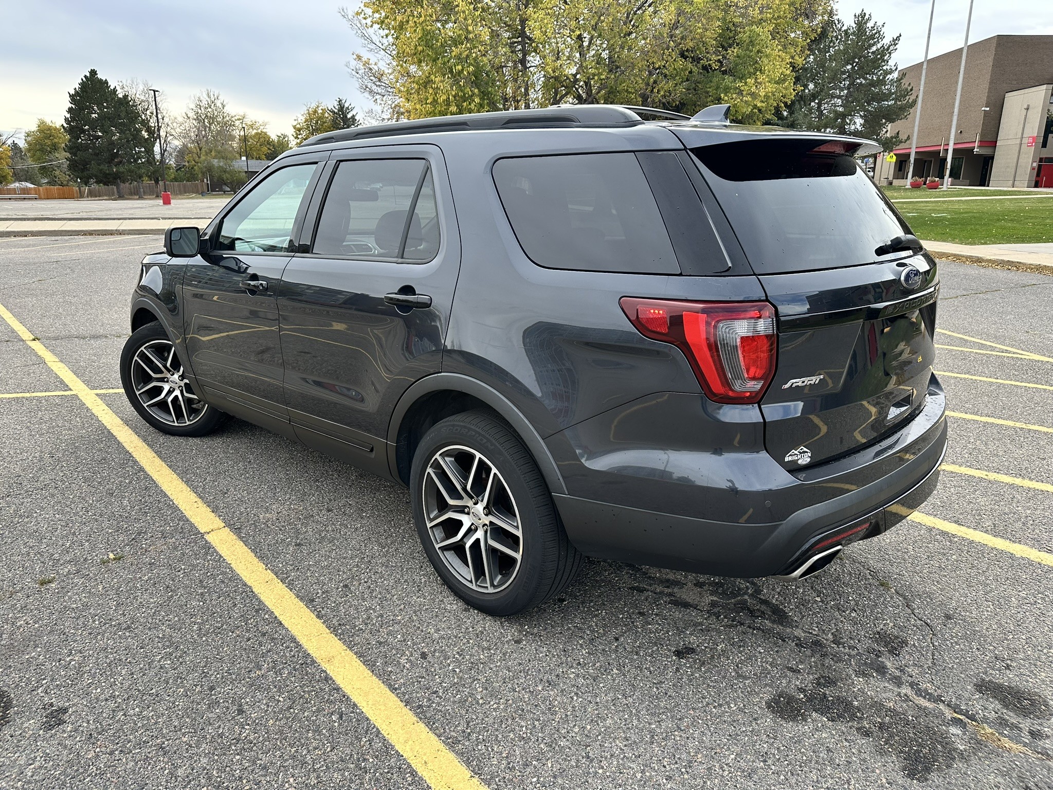 Used 2017 Ford Explorer Sport AWD/4WD image 2