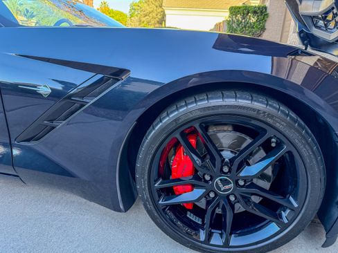 Used 2015 Chevrolet Corvette Stingray Coupe w/ 2LT Preferred Equipment Group image 15