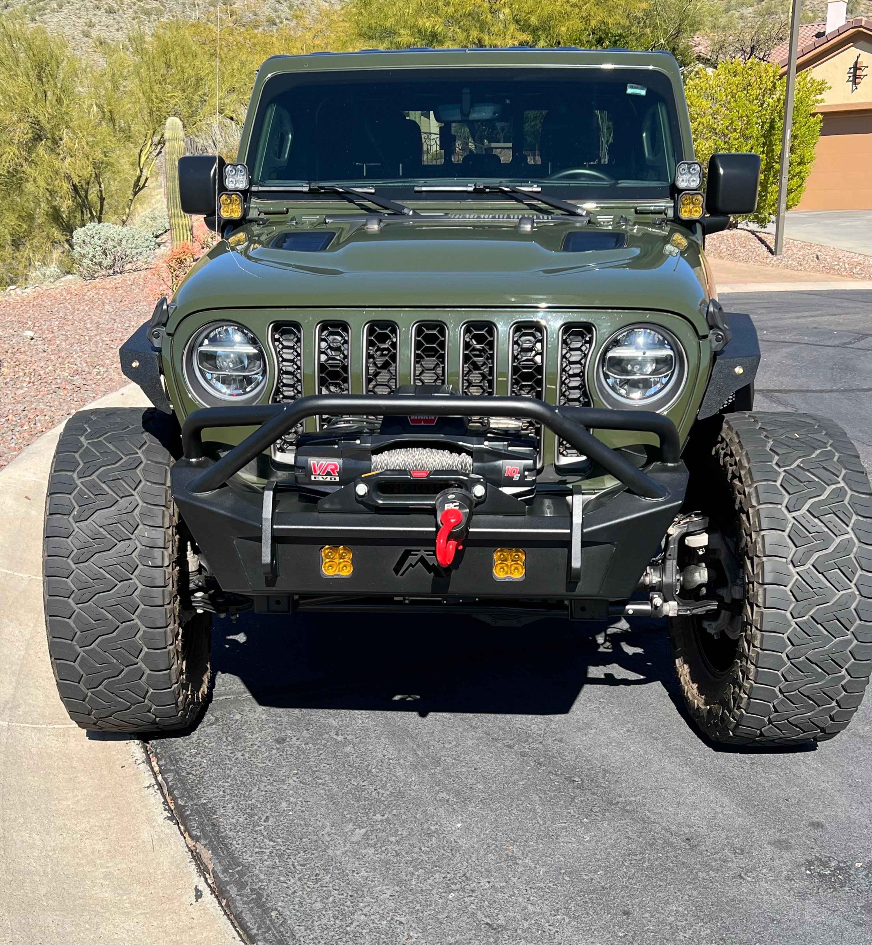 Used 2021 Jeep Gladiator Rubicon AWD/4WD image 2