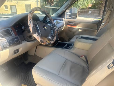 Used 2013 Chevrolet Silverado 3500 LTZ w/ LTZ Plus Package image 10