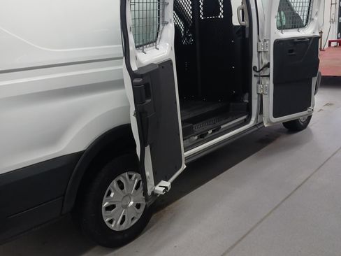 Used 2017 Ford Transit 250 130 Low Roof w/ Exterior Upgrade Package image 24